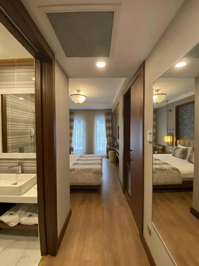 Manesol Boutique Galata Otel İstanbul 4*,